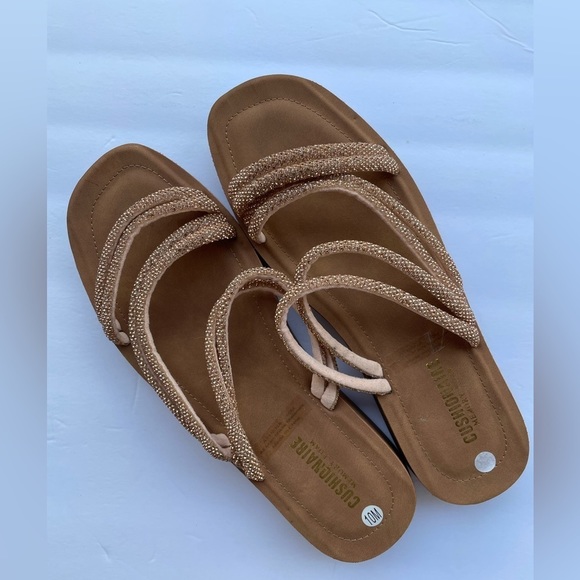 Women’s size 10 cushionaire memory foam sandals. - Picture 2 of 5